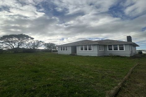 Photo of property in 479 Waitakere Road, Taupaki, Henderson, 0782