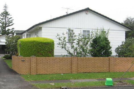Photo of property in 6 Reelick Avenue, Pakuranga Heights, Auckland, 2010