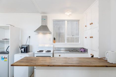 Photo of property in 37 Bedford Street, Cannons Creek, Porirua, 5024