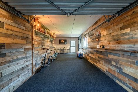 Photo of property in 2/57 Nigel Road, Browns Bay, Auckland, 0630