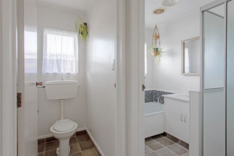 Photo of property in 9 Russell Street, Otane, 4202