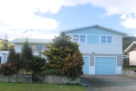 Photo of property in 18 Clark Street, Hikurangi, 0114