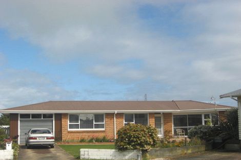 Photo of property in 6 Norton Place, Spotswood, New Plymouth, 4310