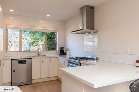 Photo of property in 22 Kotuku Crescent, Woolston, Christchurch, 8023