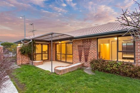 Photo of property in 107 Racecourse Road, Sockburn, Christchurch, 8042