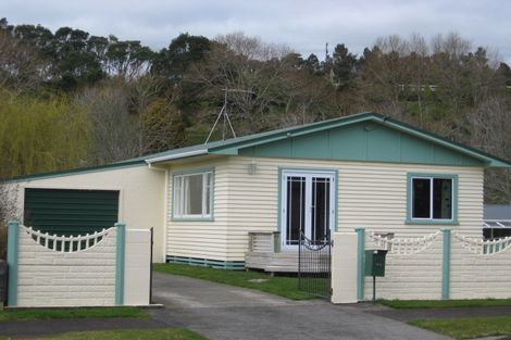 Photo of property in 33 Pembroke Street, Westown, New Plymouth, 4310