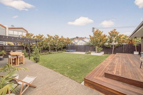 Photo of property in 87 Beachville Road, Redcliffs, Christchurch, 8081