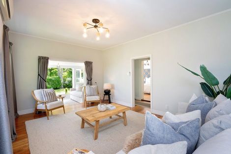 Photo of property in 55 Milton Road, Bluff Hill, Napier, 4110