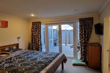 Photo of property in 17 Ashwood Street, Woodridge, Wellington, 6037