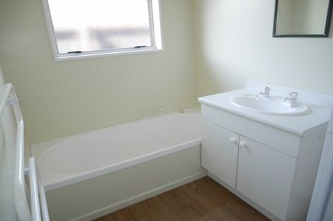 Photo of property in 3/44a Division Street, Riccarton, Christchurch, 8041