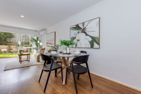 Photo of property in 20 Brashier Circle, Sunnyvale, Auckland, 0612