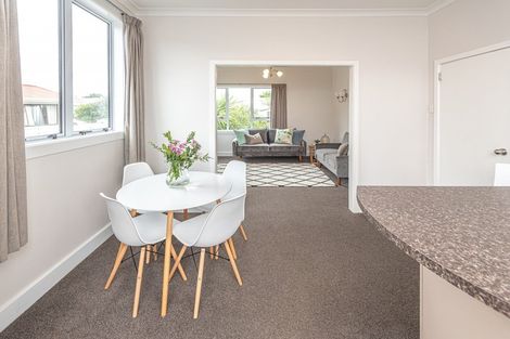 Photo of property in 16 Kawakawa Street, Whanganui East, Whanganui, 4500