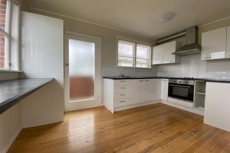 Photo of property in 1/2 Scarboro Terrace, Murrays Bay, Auckland, 0630