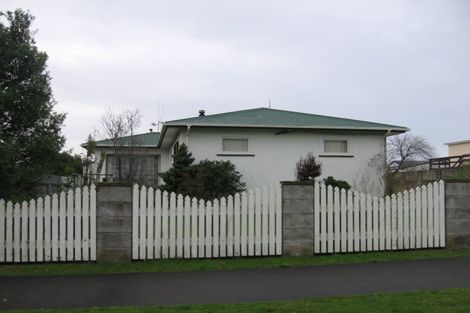Photo of property in 120 Roberts Line, Kelvin Grove, Palmerston North, 4414