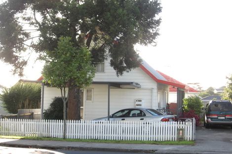 Photo of property in 1/42 Orams Road, Hillpark, Auckland, 2102