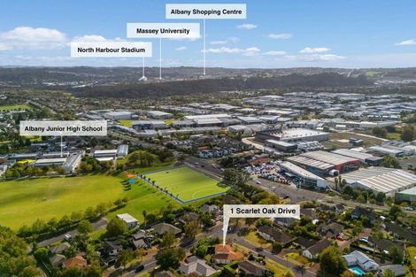 Photo of property in 1 Scarlet Oak Drive, Schnapper Rock, Auckland, 0632