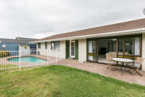 Photo of property in 27 Surrey Street, Taradale, Napier, 4112