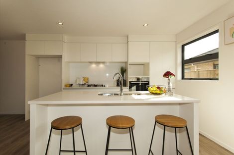 Photo of property in 11 Moemoea Avenue, Kumeu, 0810