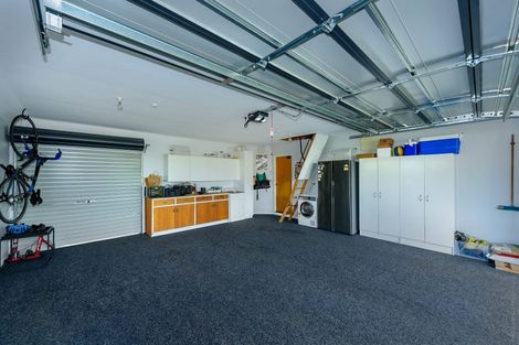 Photo of property in 32 Althorp Place, Avonhead, Christchurch, 8042
