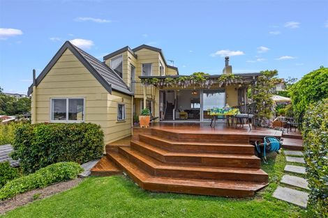 Photo of property in 673 East Coast Road, Browns Bay, Auckland, 0630