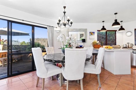 Photo of property in 1185 Papamoa Beach Road, Papamoa Beach, Papamoa, 3118