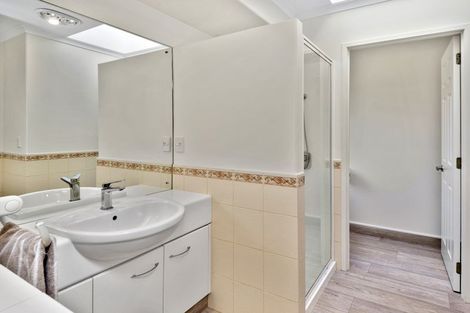 Photo of property in 214 Kilkenny Drive, East Tamaki Heights, Auckland, 2016