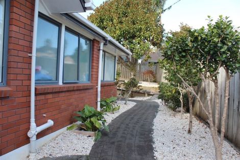Photo of property in 32 Currell Way, Somerville, Auckland, 2014