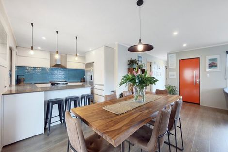 Photo of property in 219 Chartwell Avenue, Whangamata, 3620