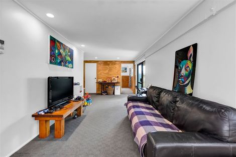 Photo of property in 11 Erica Place, Bell Block, New Plymouth, 4312