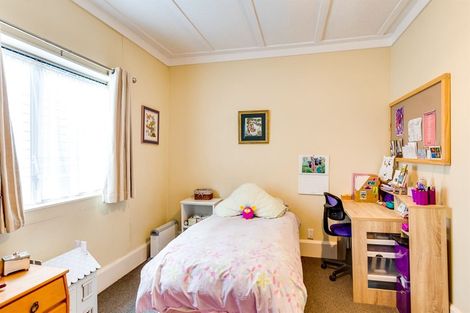 Photo of property in 5 Smale Terrace, Hospital Hill, Napier, 4110
