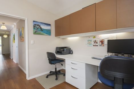 Photo of property in 26 Raptor Way, Welcome Bay, Tauranga, 3175