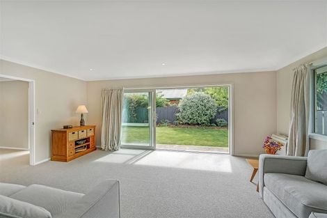 Photo of property in 15 Tyndale Place, Ilam, Christchurch, 8041