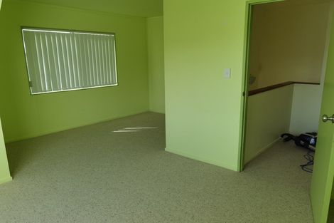 Photo of property in 2/13 Cheryl Place, Hillcrest, Auckland, 0627