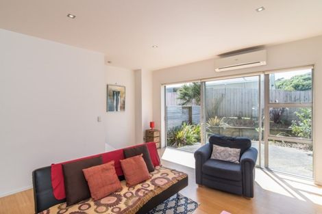 Photo of property in 74 Saddleback Grove, Karori, Wellington, 6012