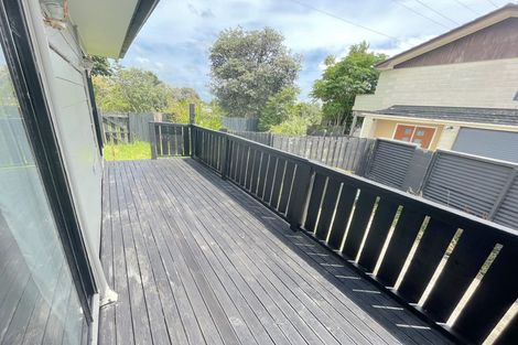 Photo of property in 2/50 Sikkim Crescent, Clover Park, Auckland, 2019
