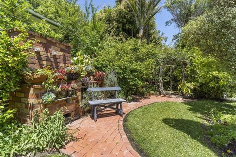 Photo of property in 7 Dallow Place, Henderson, Auckland, 0612