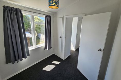 Photo of property in 10 Cook Street, Marfell, New Plymouth, 4310