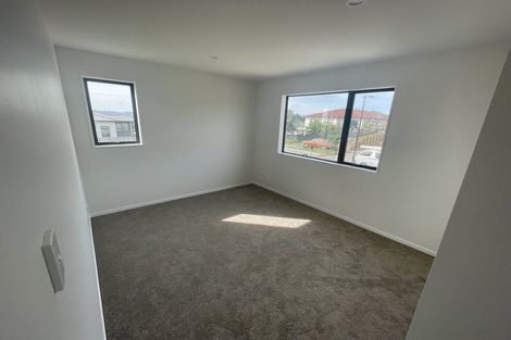 Photo of property in 9a Crestview Rise, Papakura, 2110