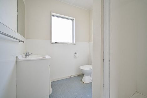 Photo of property in 17 Kilkee Terrace, Flaxmere, Hastings, 4120