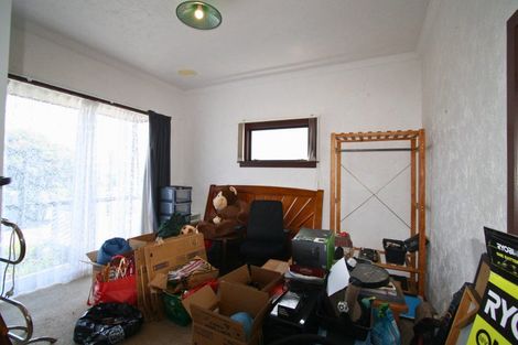 Photo of property in 13-15 Bayly Road, Moturoa, New Plymouth, 4310