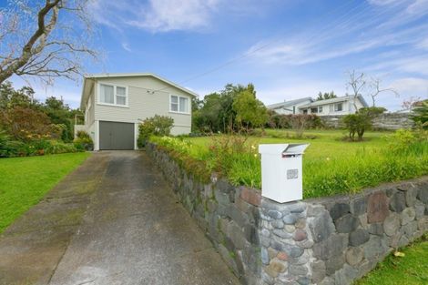 Photo of property in 6 Wiremu Place, Blagdon, New Plymouth, 4310