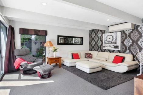 Photo of property in 1/14 Taylors Avenue, Bryndwr, Christchurch, 8052