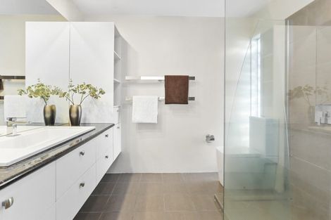 Photo of property in 213 Te Atatu Road, Te Atatu South, Auckland, 0610