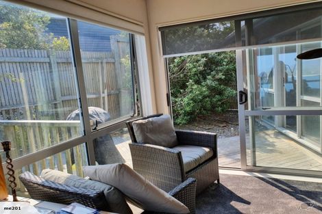 Photo of property in 24 Signallers Grove, Strathmore Park, Wellington, 6022