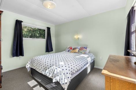 Photo of property in 3 Thames Street, Welbourn, New Plymouth, 4310