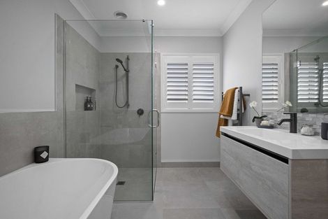 Photo of property in 133a3b The Strand, Wainuiomata, Lower Hutt, 5014