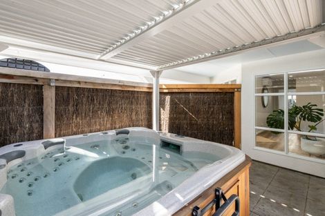 Photo of property in 5 Gardiner Street, Westshore, Napier, 4110