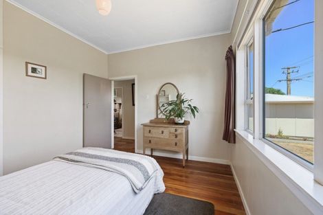 Photo of property in 11 Normanby Street, Fitzroy, New Plymouth, 4312