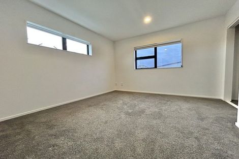 Photo of property in 96e Triangle Road, Massey, Auckland, 0614
