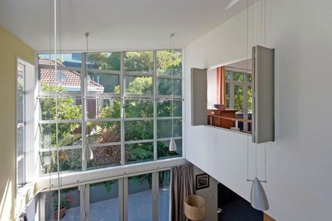 Photo of property in 94b Onslow Road, Khandallah, Wellington, 6035